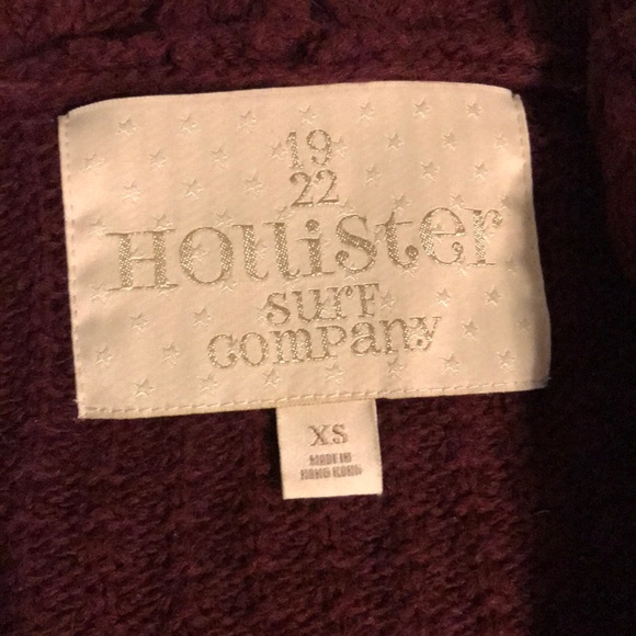 Hollister sweater - Picture 2 of 4
